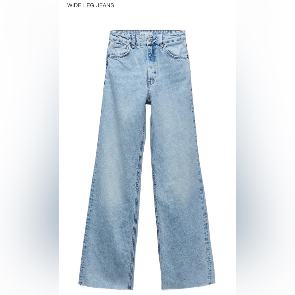 Zara Light Blue Flare Jeans with High Waist and Wide Leg